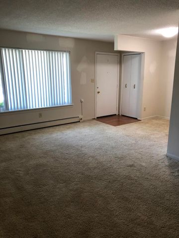 25136 Potomac Drive, South Lyon, MI 48178