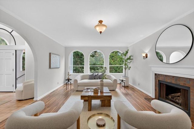 1523 Perez Dr, Pacifica, CA 94044