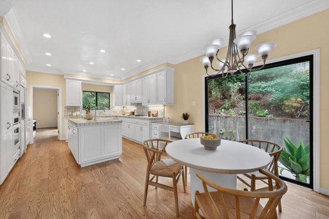 1523 Perez Dr, Pacifica, CA 94044