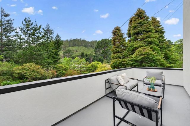 1523 Perez Dr, Pacifica, CA 94044