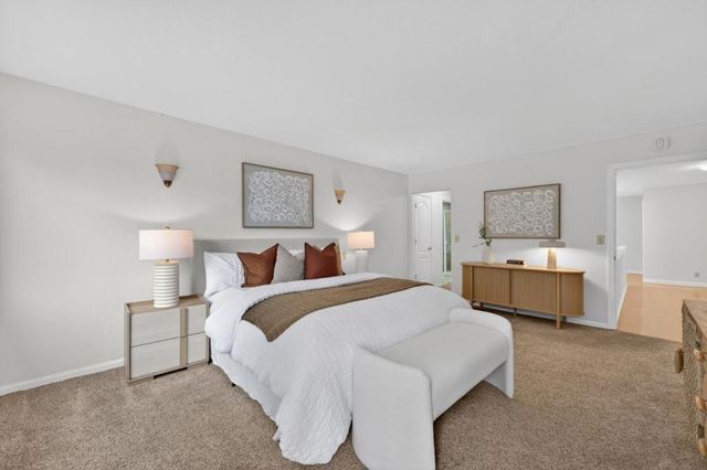 1523 Perez Dr, Pacifica, CA 94044