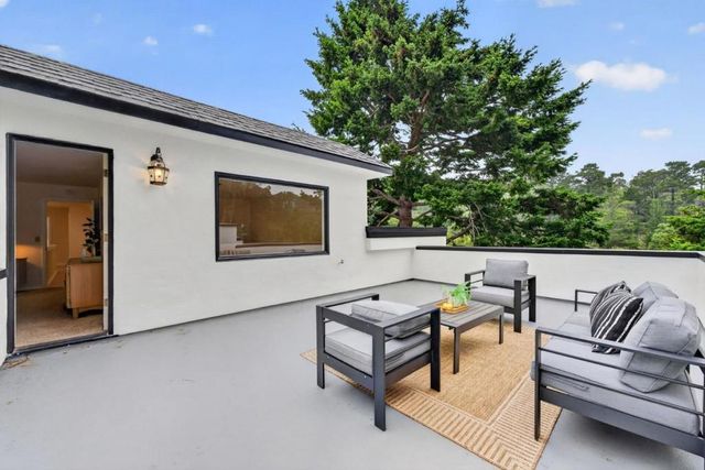1523 Perez Dr, Pacifica, CA 94044