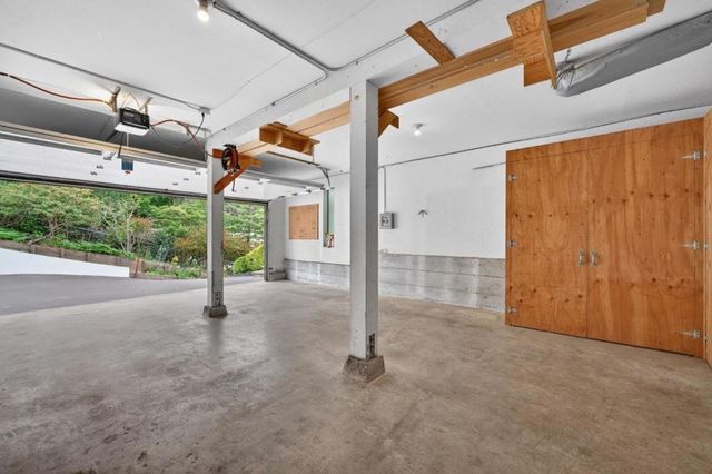 1523 Perez Dr, Pacifica, CA 94044