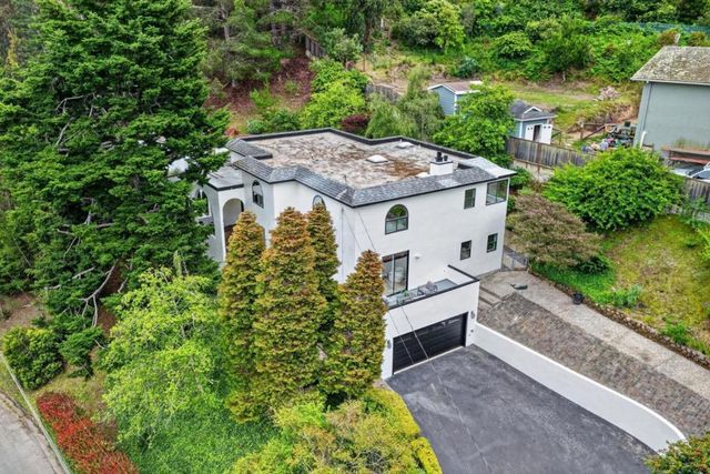 1523 Perez Dr, Pacifica, CA 94044