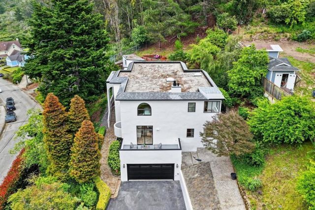 1523 Perez Dr, Pacifica, CA 94044
