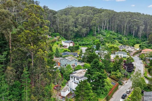 1523 Perez Dr, Pacifica, CA 94044