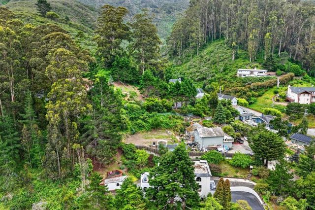 1523 Perez Dr, Pacifica, CA 94044
