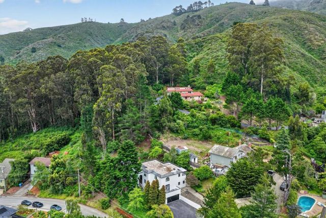 1523 Perez Dr, Pacifica, CA 94044