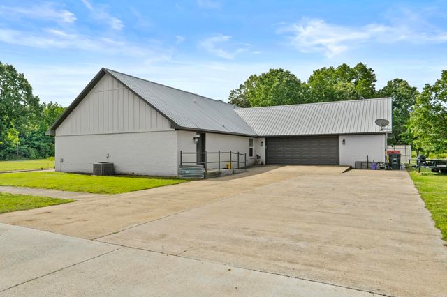 405 Bald Knob Lake Road, Bald Knob, AR 72010