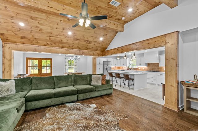 405 Bald Knob Lake Road, Bald Knob, AR 72010
