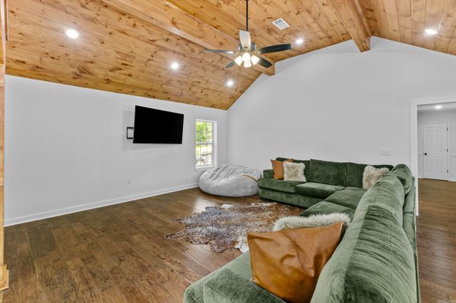 405 Bald Knob Lake Road, Bald Knob, AR 72010