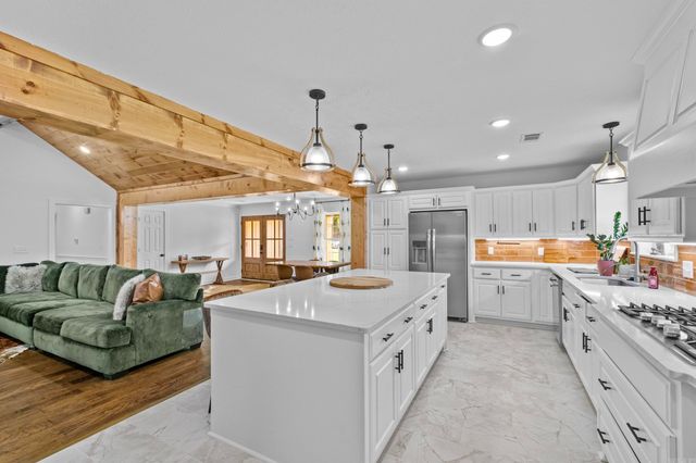 405 Bald Knob Lake Road, Bald Knob, AR 72010