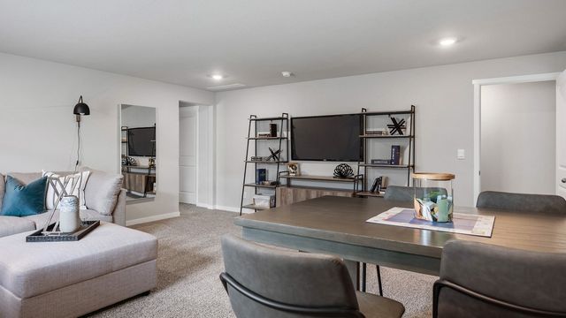 1028 33rd Street SE, Altoona, IA 50009