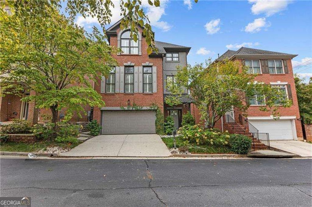 2449 Manor Walk, Decatur, GA 30030 — exterior