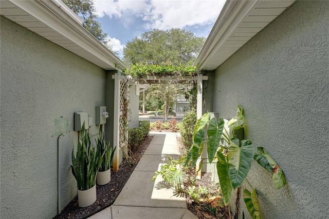 2405 EARLSWOOD COURT, Brandon, FL 33510