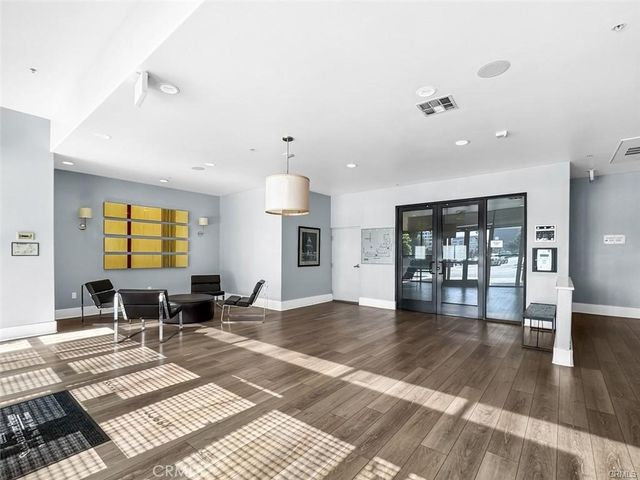 931 E Walnut 607, Pasadena, CA 91106