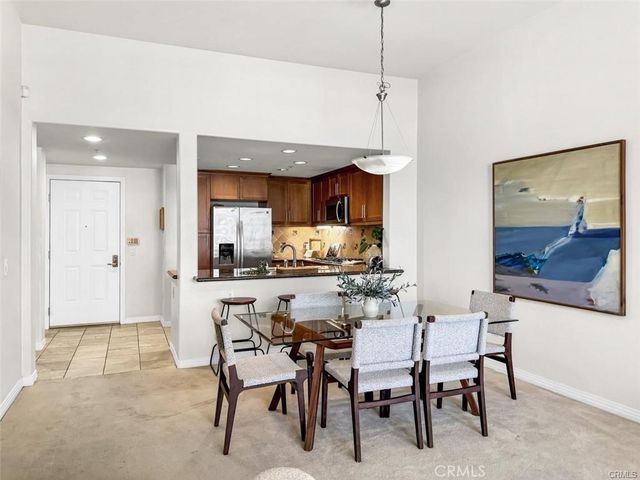 931 E Walnut 607, Pasadena, CA 91106