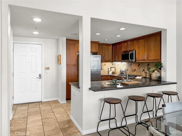 931 E Walnut 607, Pasadena, CA 91106