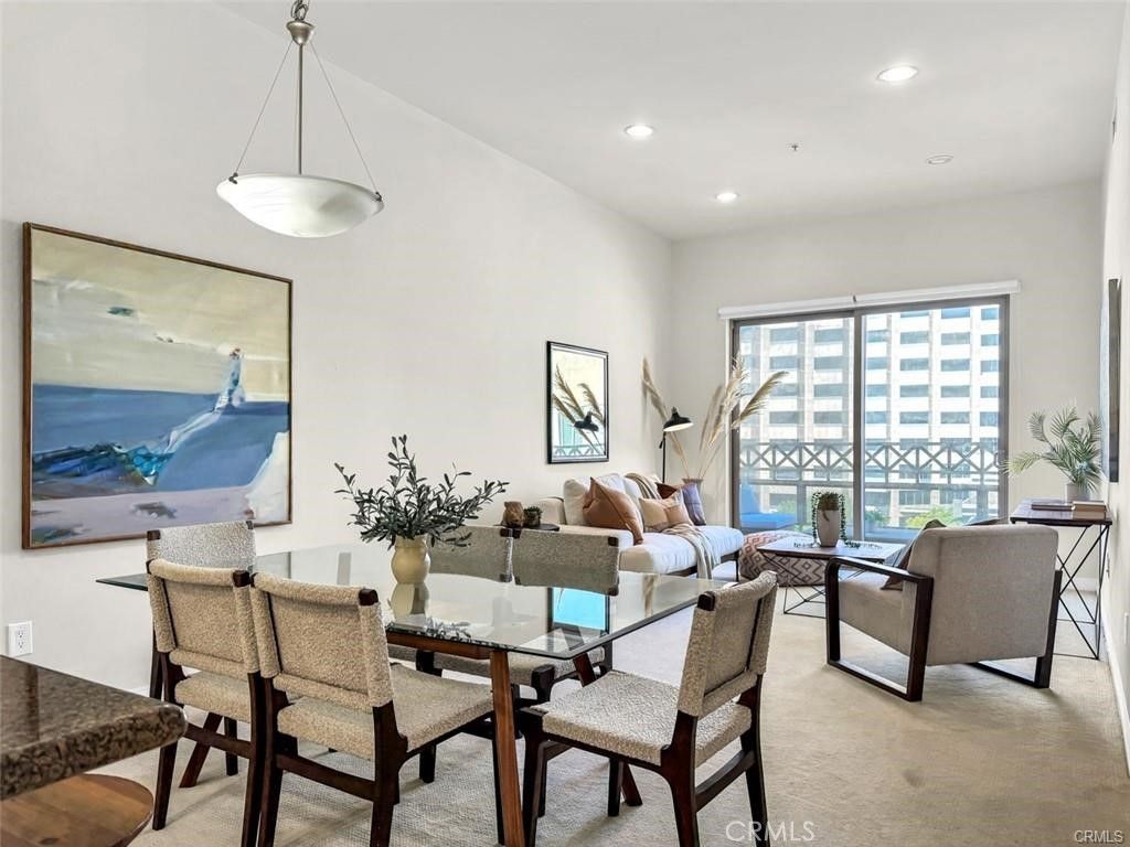 931 E Walnut 607, Pasadena, CA 91106