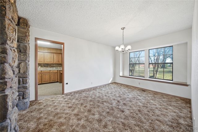 1032 S Cimarron Street, Catoosa, OK 74015