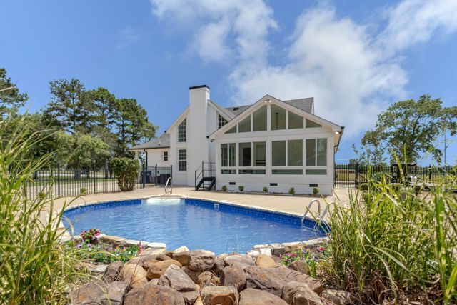 754 Veterans Pkwy, Murfreesboro, TN 37128