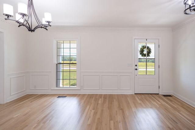 754 Veterans Pkwy, Murfreesboro, TN 37128