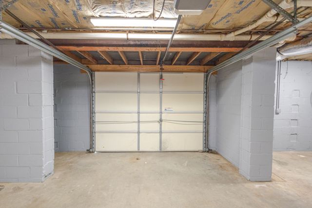 754 Veterans Pkwy, Murfreesboro, TN 37128