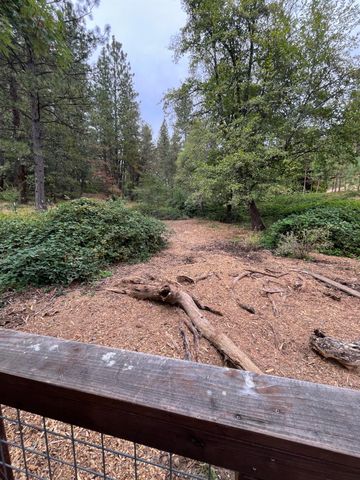 478 Carol Dr, Grass Valley, CA 95945