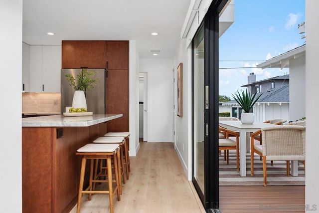 5303 Los Robles, Carlsbad, CA 92008