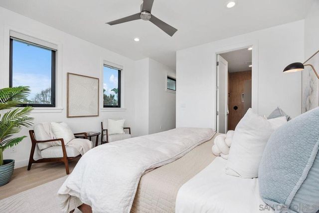 5303 Los Robles, Carlsbad, CA 92008