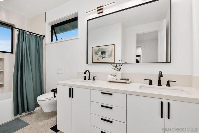 5303 Los Robles, Carlsbad, CA 92008