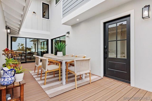 5303 Los Robles, Carlsbad, CA 92008