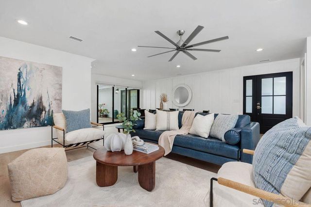 5303 Los Robles, Carlsbad, CA 92008