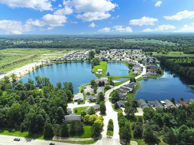 250 Riviera Drive, Lapeer, MI 48446