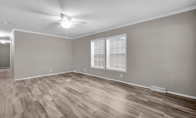 250 Riviera Drive, Lapeer, MI 48446