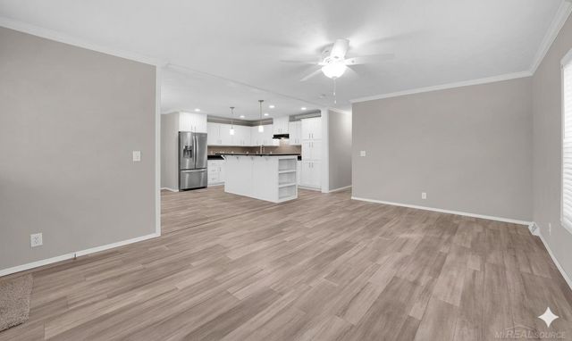 250 Riviera Drive, Lapeer, MI 48446