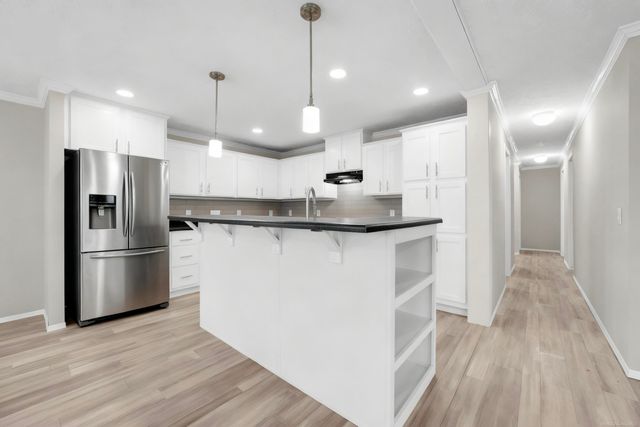 250 Riviera Drive, Lapeer, MI 48446