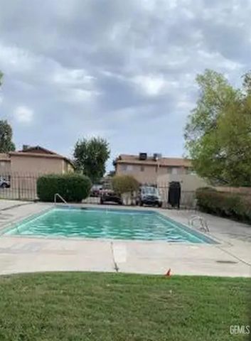 3609 Sampson Court C, Bakersfield, CA 93309