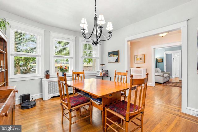11 GOLF RD, Havertown, PA 19083
