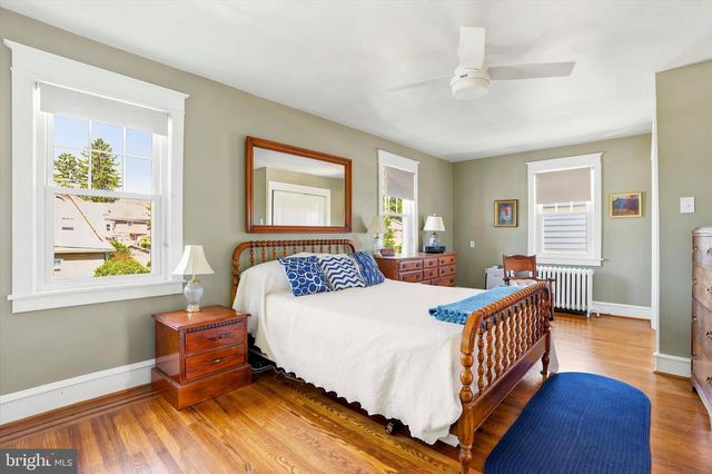 11 GOLF RD, Havertown, PA 19083