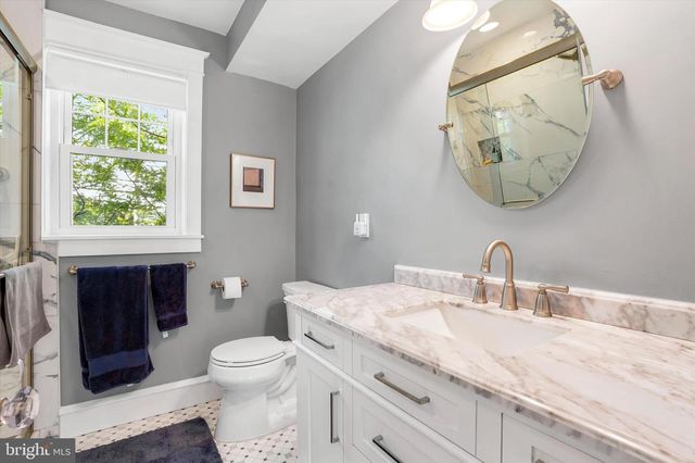11 GOLF RD, Havertown, PA 19083