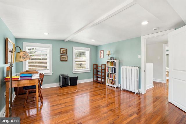 11 GOLF RD, Havertown, PA 19083
