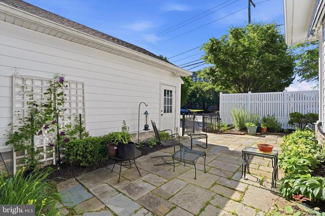 11 GOLF RD, Havertown, PA 19083