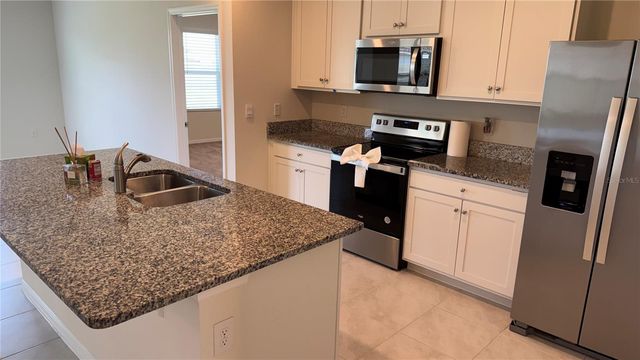 430 TANIS AVENUE, St Cloud, FL 34771