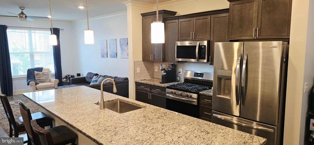 11709 EMILY DICKINSON PL, White Plains, MD 20695