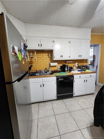 1440 Wood Avenue, Bridgeport, CT 06604