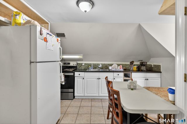 1440 Wood Avenue, Bridgeport, CT 06604