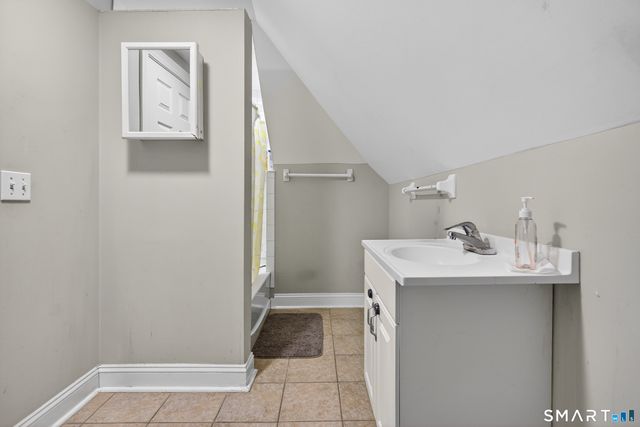 1440 Wood Avenue, Bridgeport, CT 06604