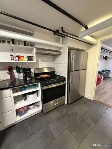 1440 Wood Avenue, Bridgeport, CT 06604