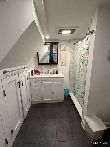 1440 Wood Avenue, Bridgeport, CT 06604